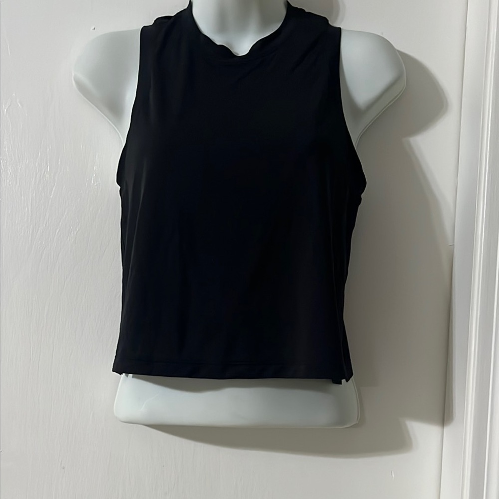 Lululemon Women's Black Sleeveless Top - Picture 2 of 4
